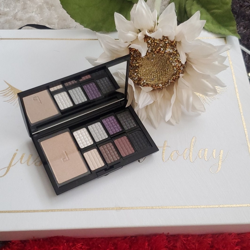 DOUCCE PALETTE